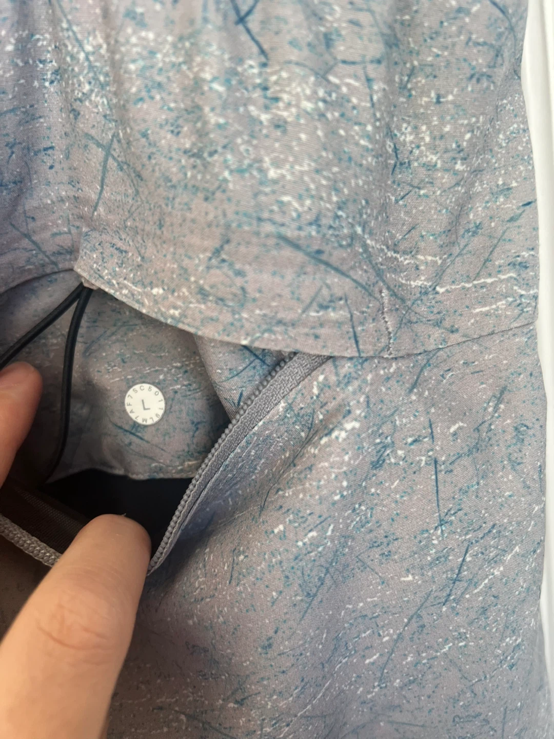 Mens Lululemon Shorts Size L - photo 4
