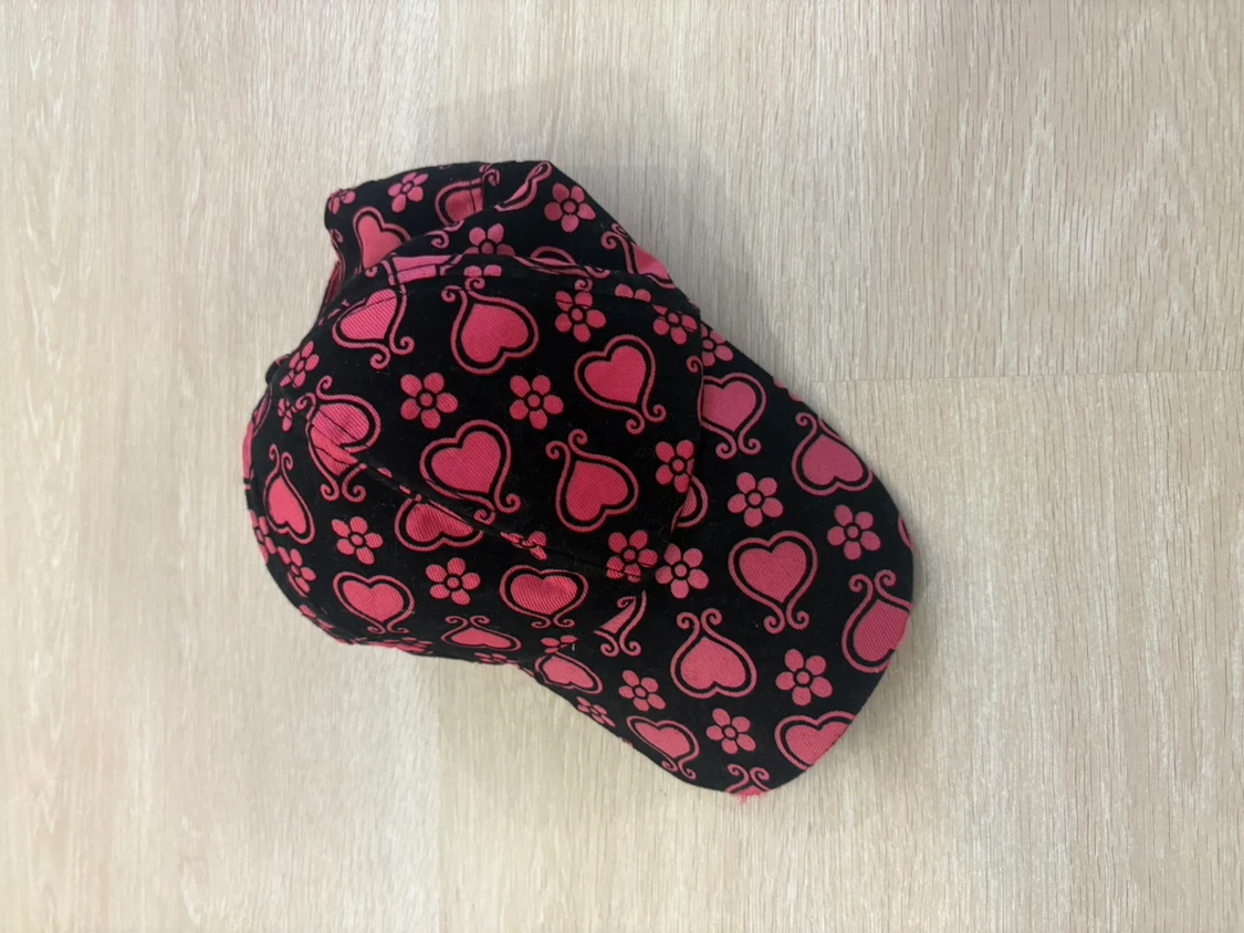 Black and Pink Heart Print Cap Hat