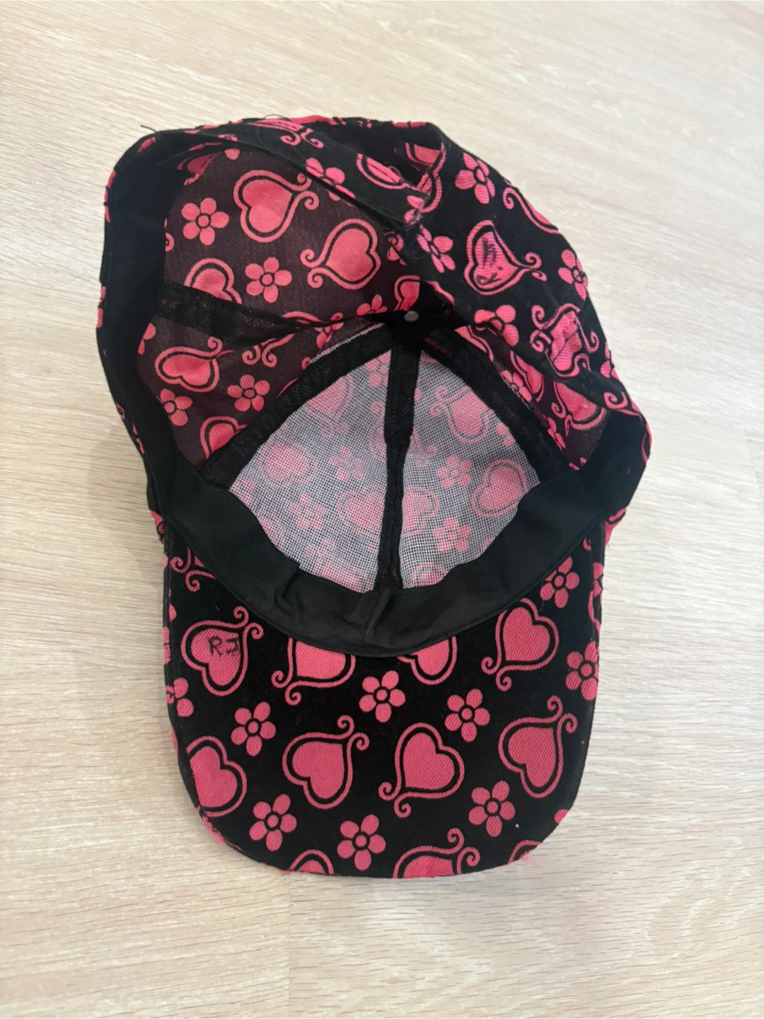 Black and Pink Heart Print Cap Hat - photo 3