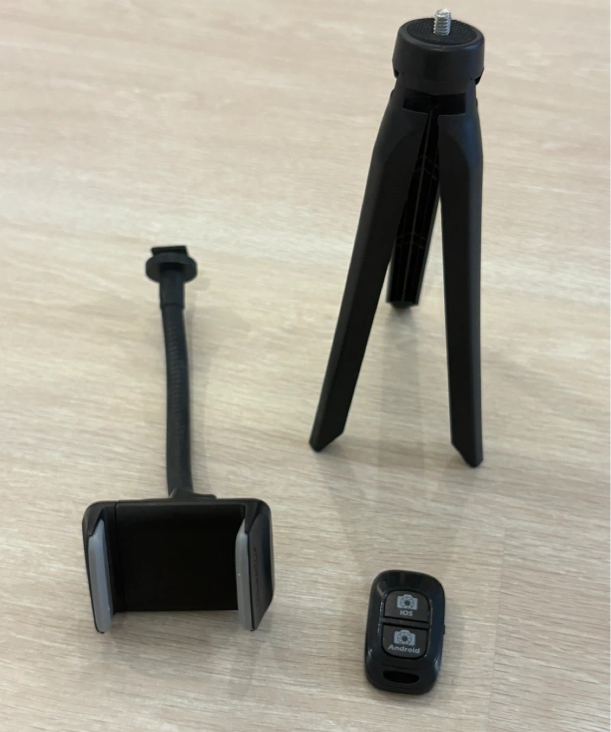 Mini Tripod Kit with Phone Mount and Remote