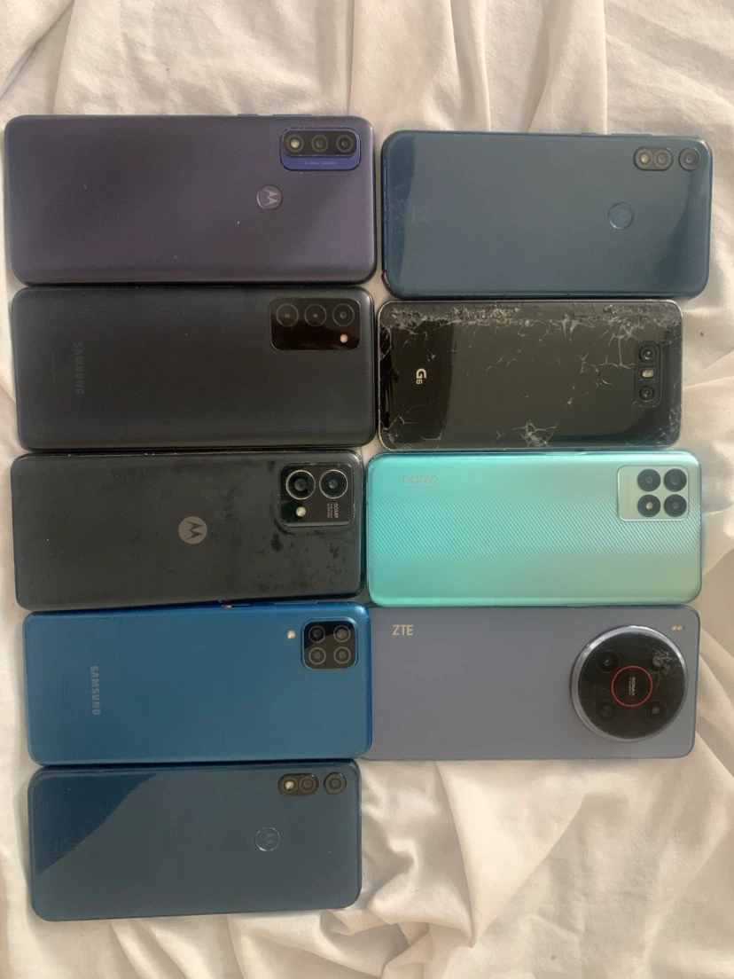 Lot of 10 Smartphones with Cracked Screens - photo 2