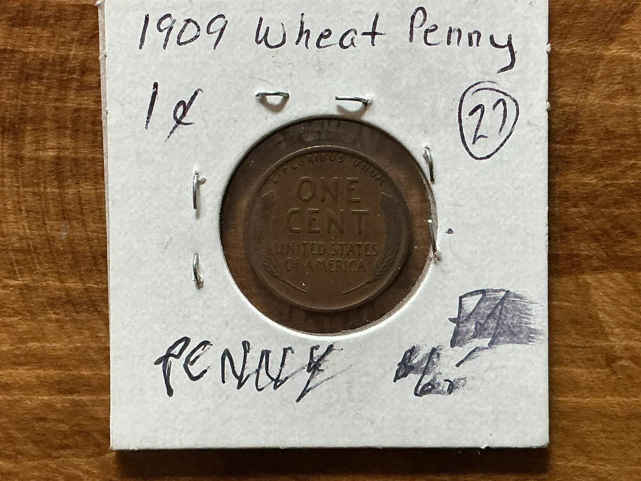 1909 Abraham Lincoln Wheat Penny !