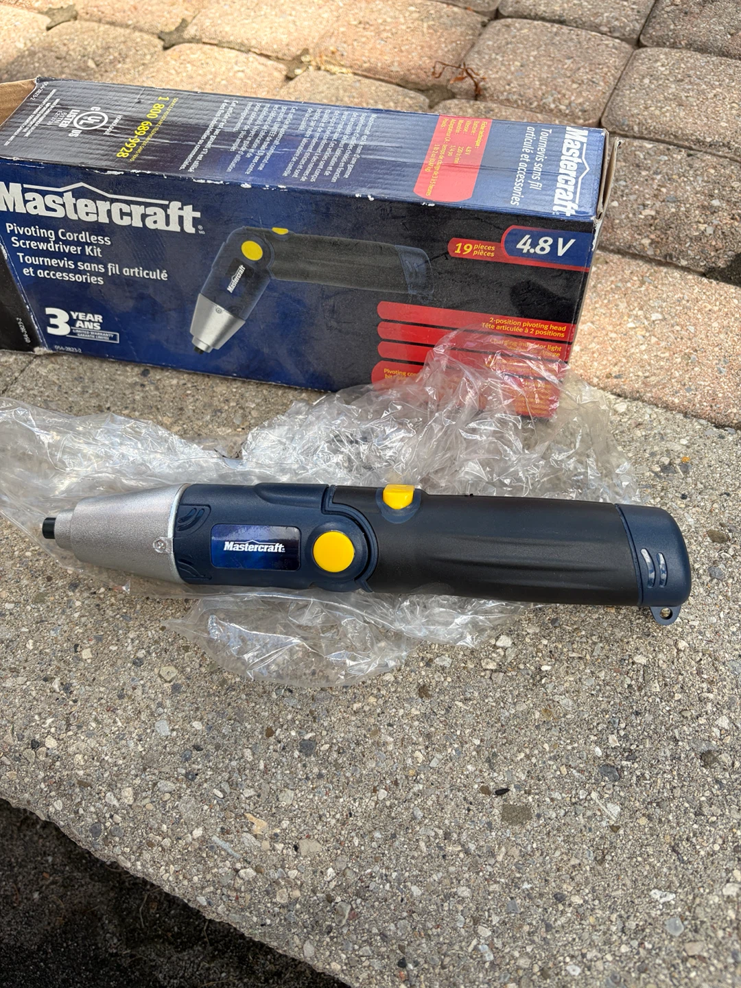 Mastercraft Pivoting Cordless Screwdriver Kit ⚽️ - photo 2