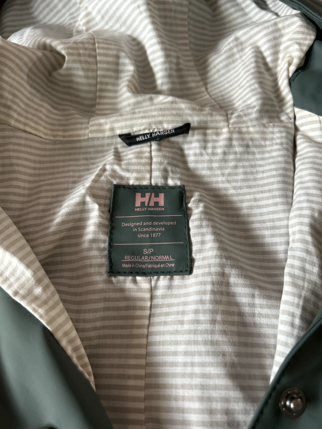 Helly Hansen Green Raincoat - S/P - photo 4