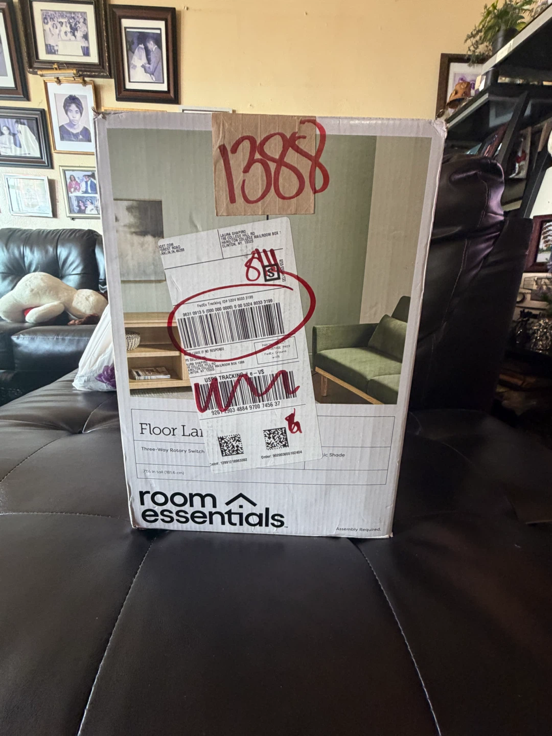Room Essentials Floor Lamp - photo 2