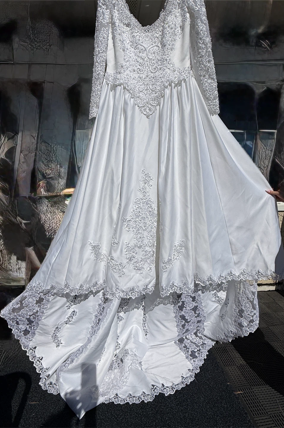 Wedding dress - photo 4