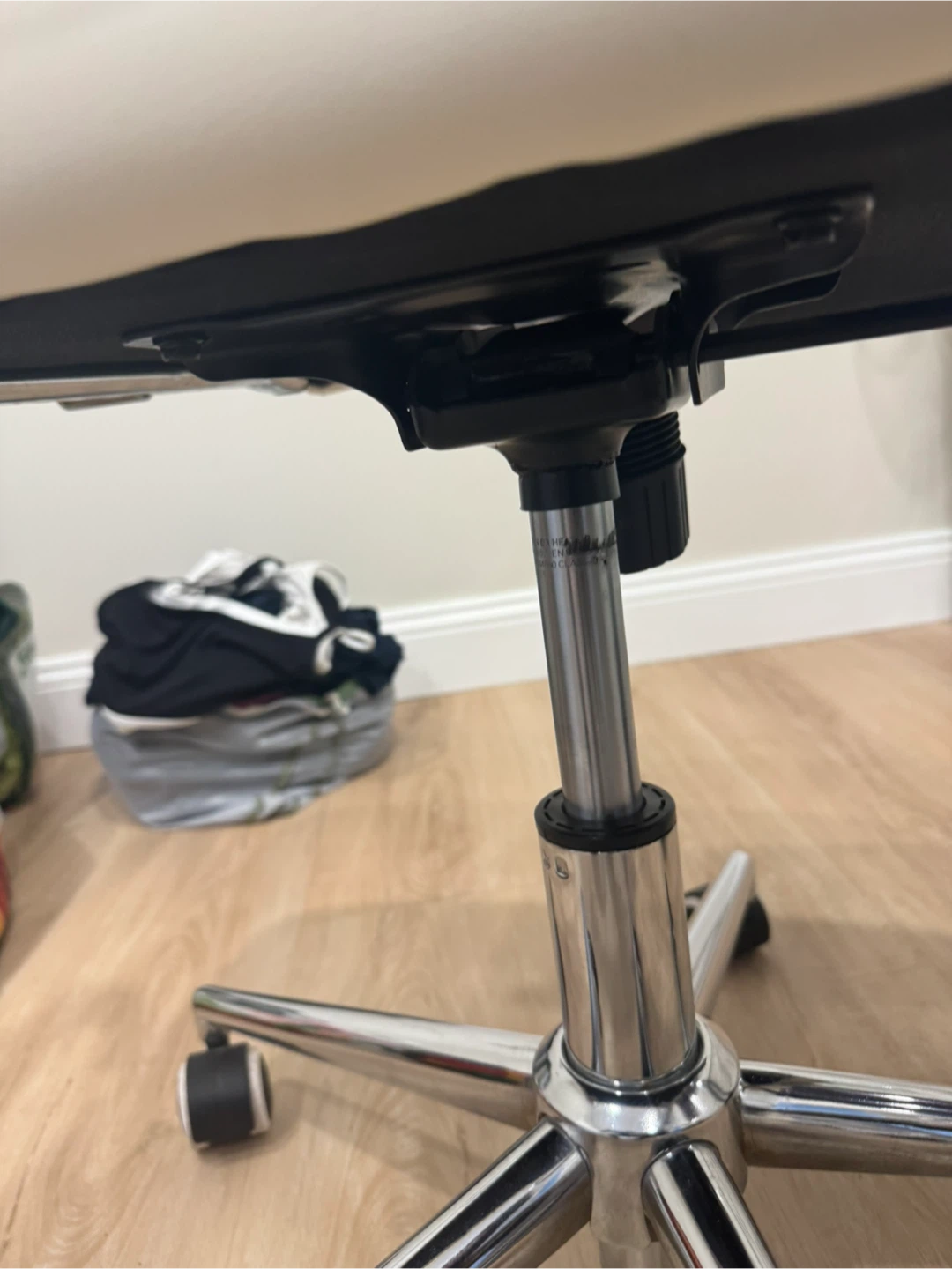 White Office Chair with Chrome Detail - photo 5