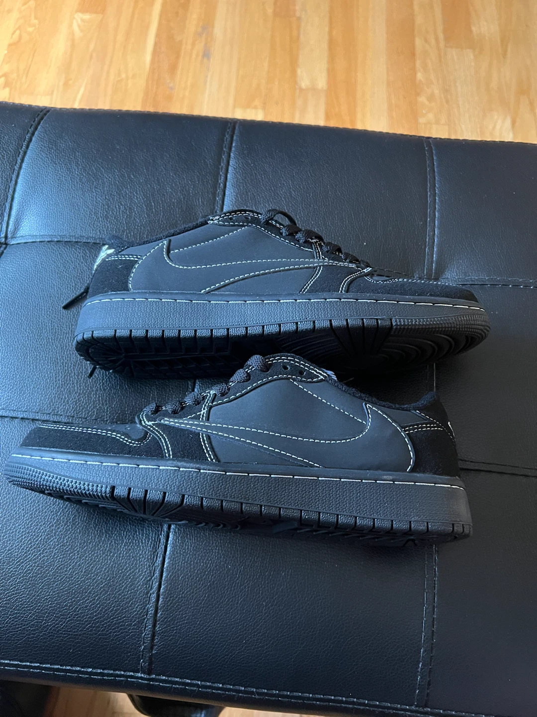 Travis Scott's Men size 7