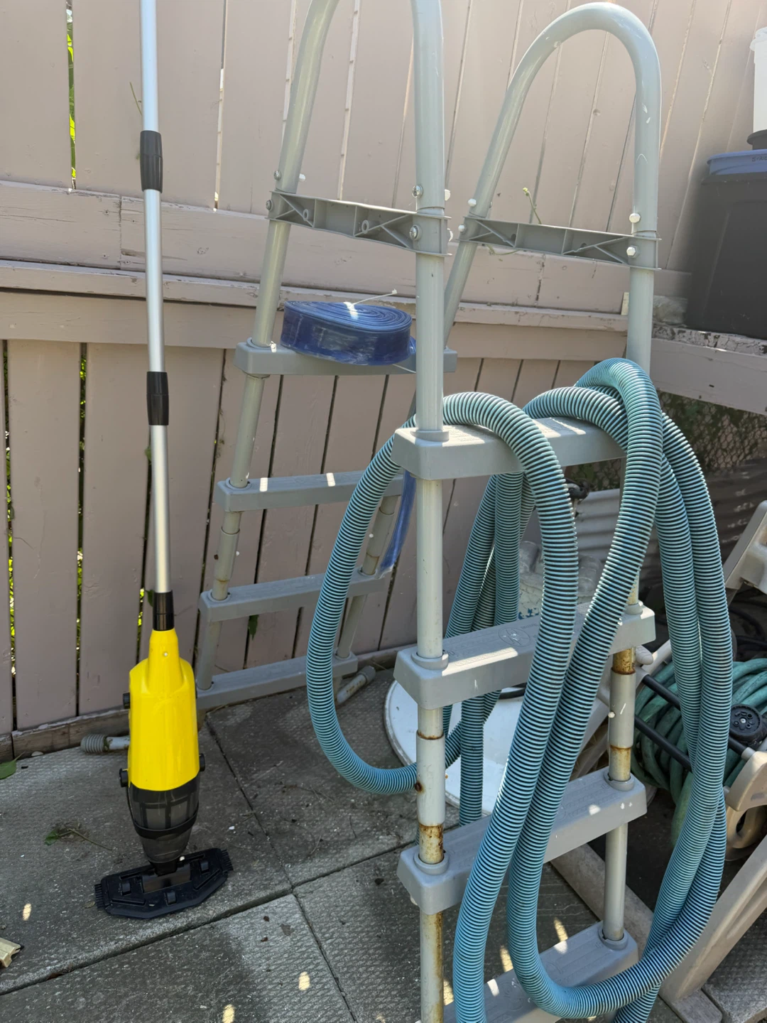 Pool stuff- all for 50$ - photo 3