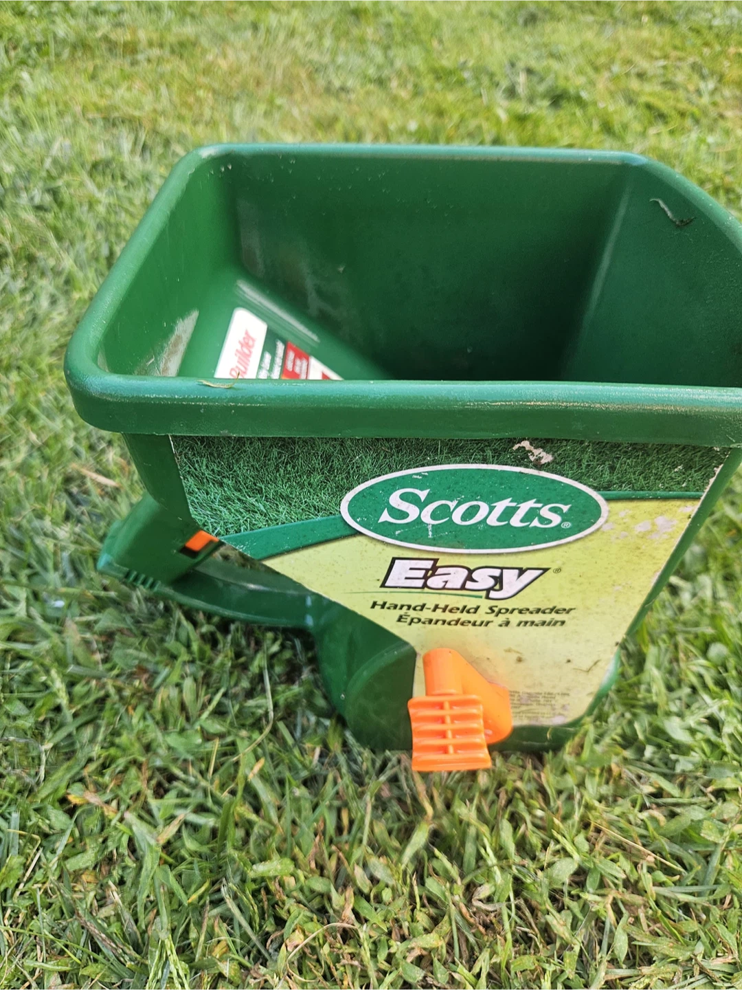 Mastercraft 75lbs Spreader + Scotts Easy Hand-Held Spreader - photo 4