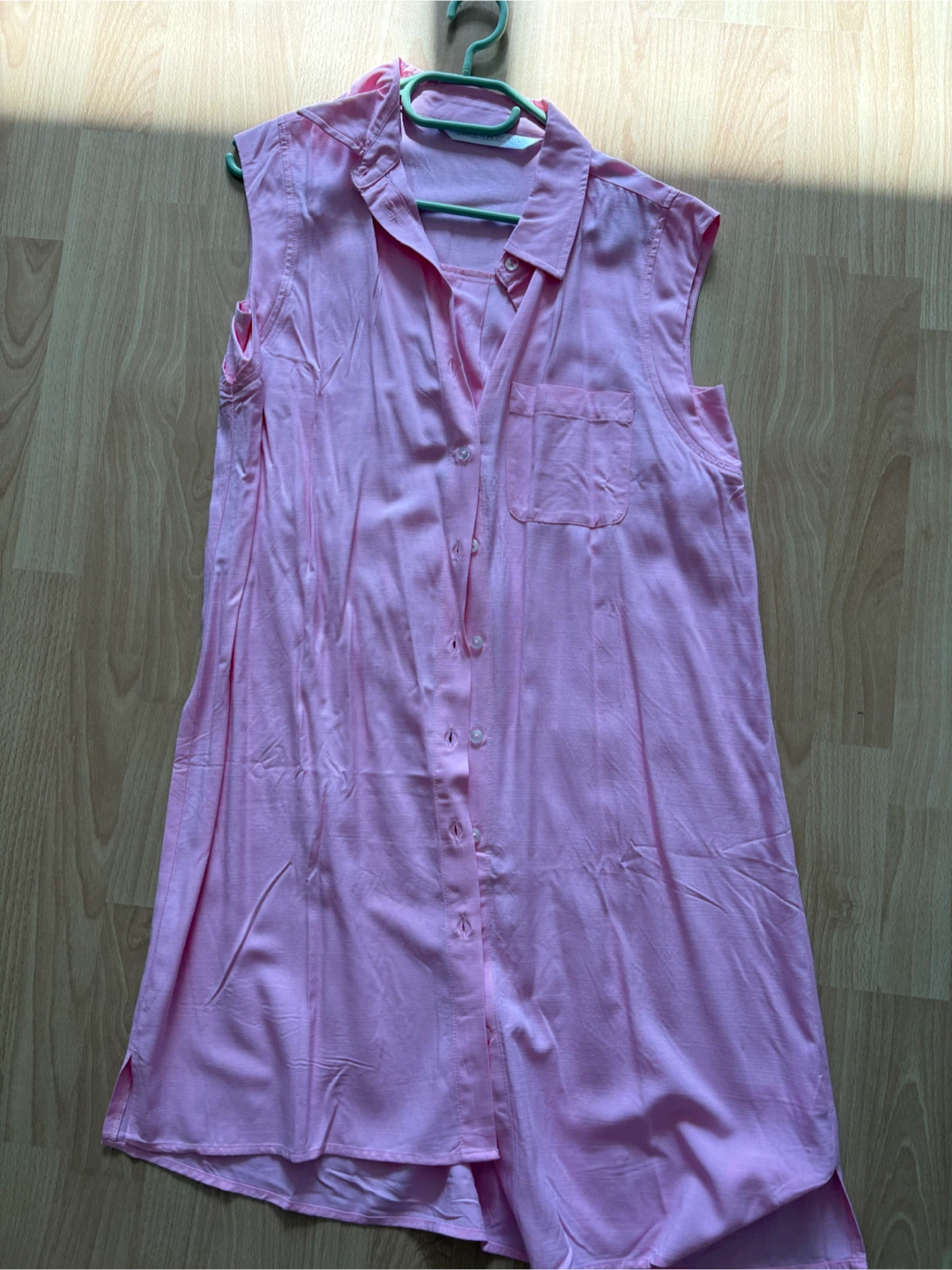 Long Sleeveless Button-Up Shirt