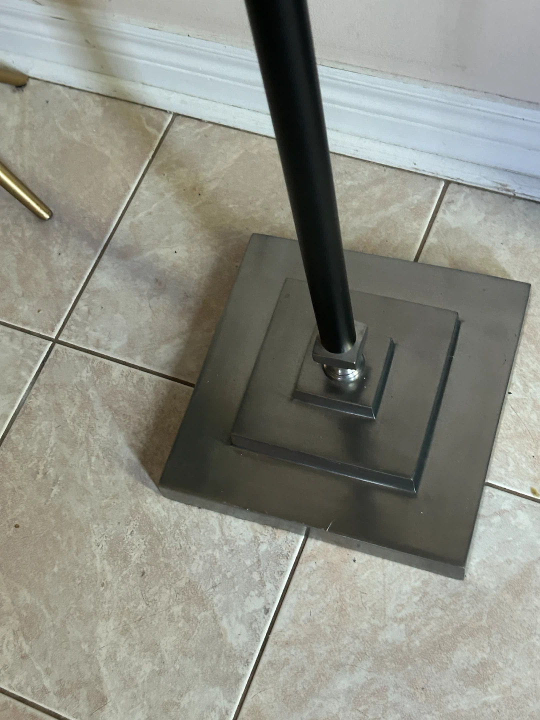 Black /silver solid metal cloths stand - photo 2