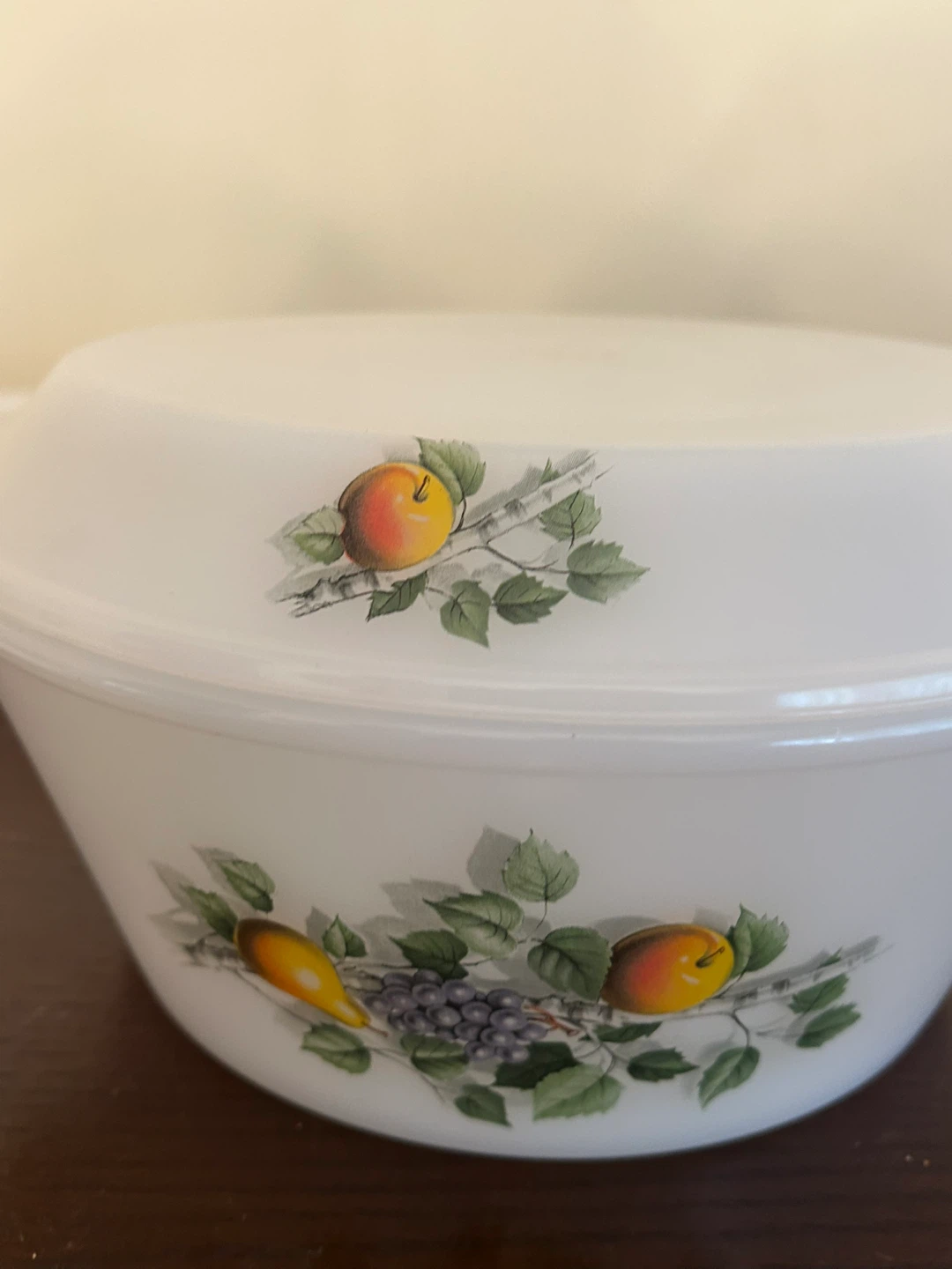 Arcopal France Vintage Casserole Dish with Lid - Fruit Pattern - photo 2