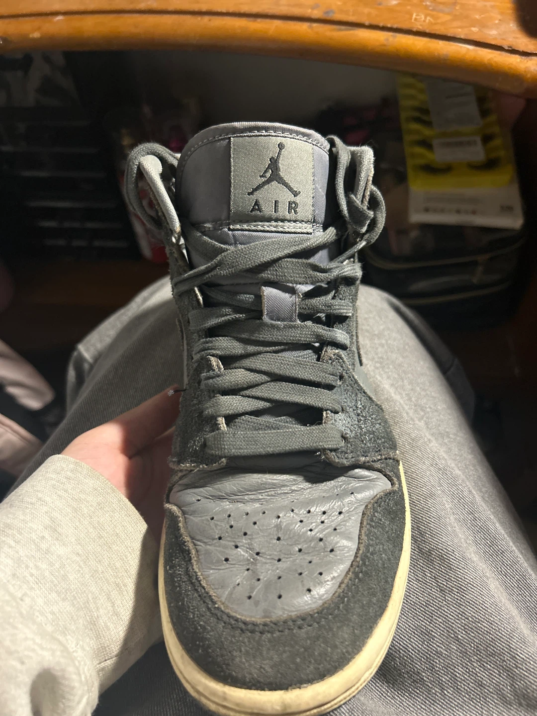Air Jordan 1 mid Distressed Smoke Grey woman’s