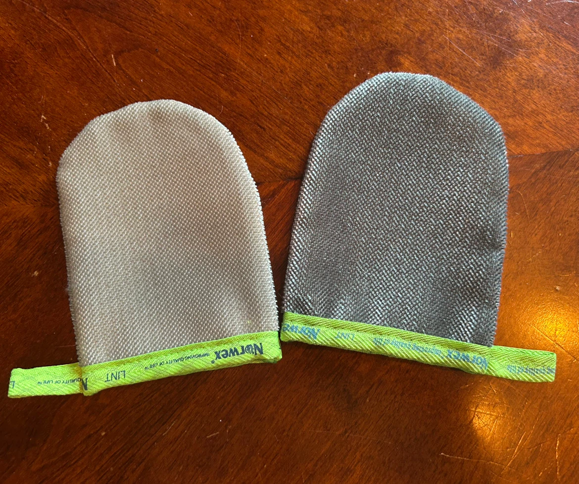 Norwex Lint Mitt