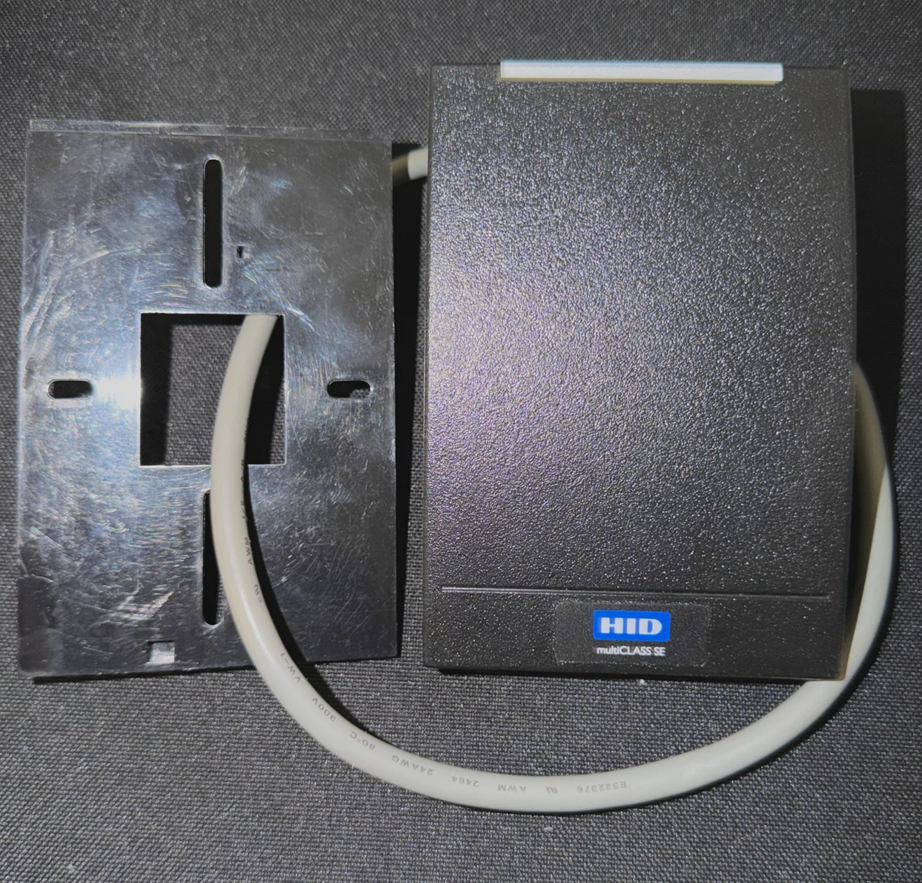 HID multiCLASS SE RP40 Access Control Reader - photo 3