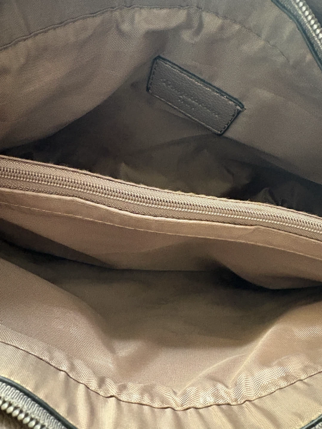 Temptation Italy Vegan Leather Textured Handbag - photo 3