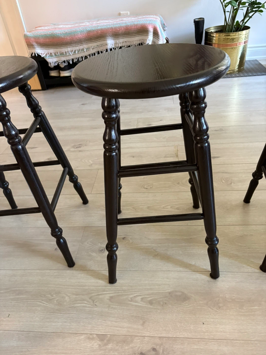 Set of 3 Dark Brown Wooden Bar Stools - photo 3