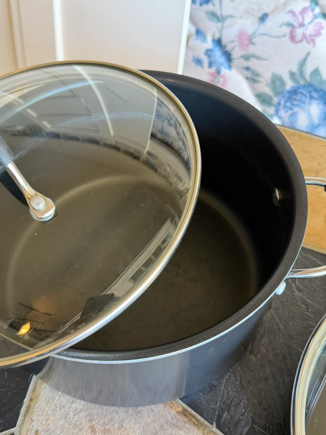 3 Cuisinart Pots with Lids - photo 3
