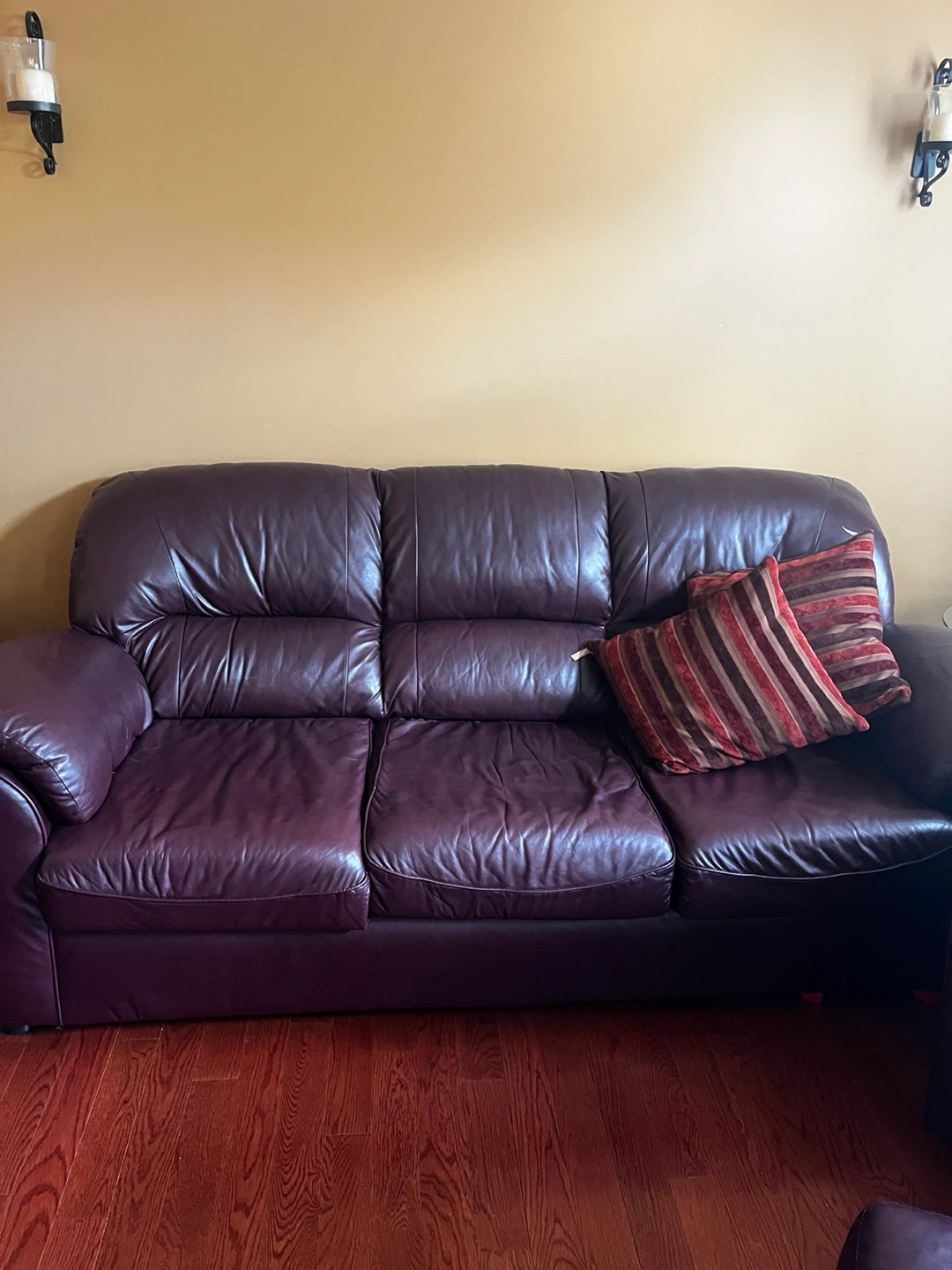 5 PC Burgundy Leather Sofa Set - photo 4