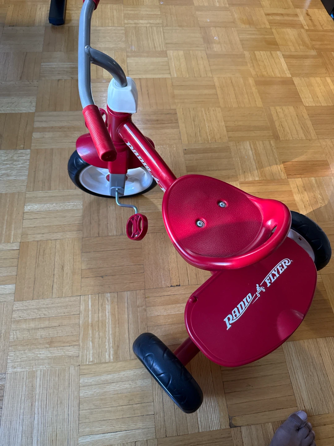 Radio Flyer Red Tricycle - photo 2