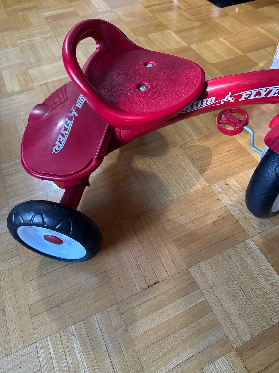 Radio Flyer Red Tricycle - photo 5