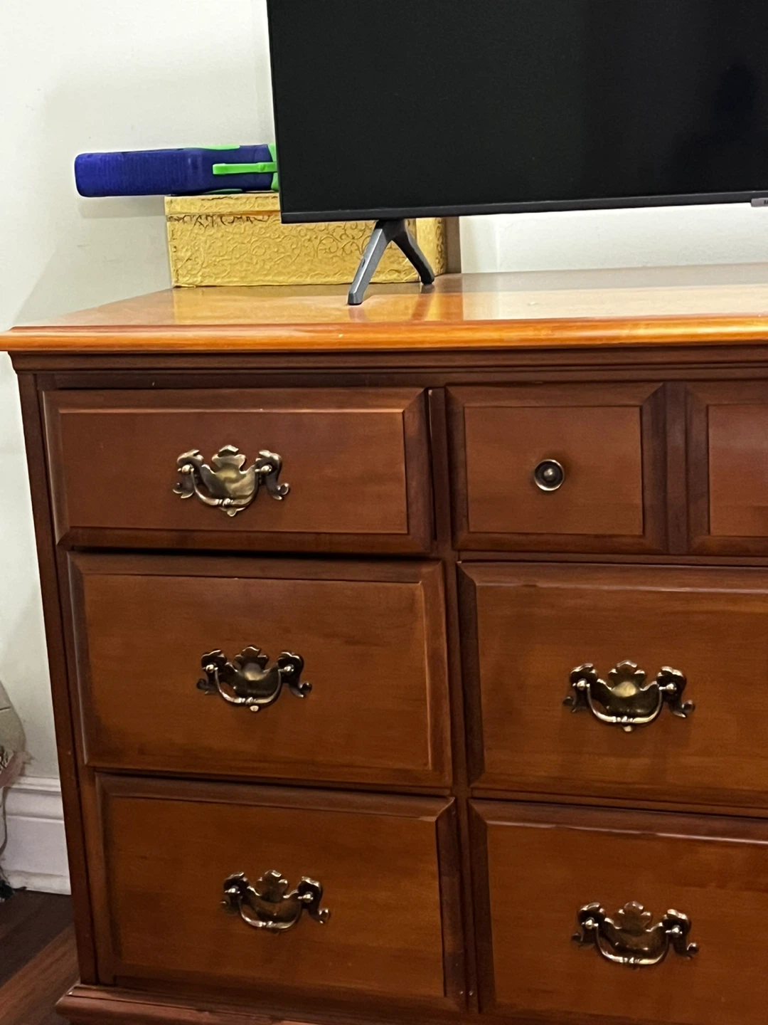 Wooden Dresser with 9 Drawers - photo 3