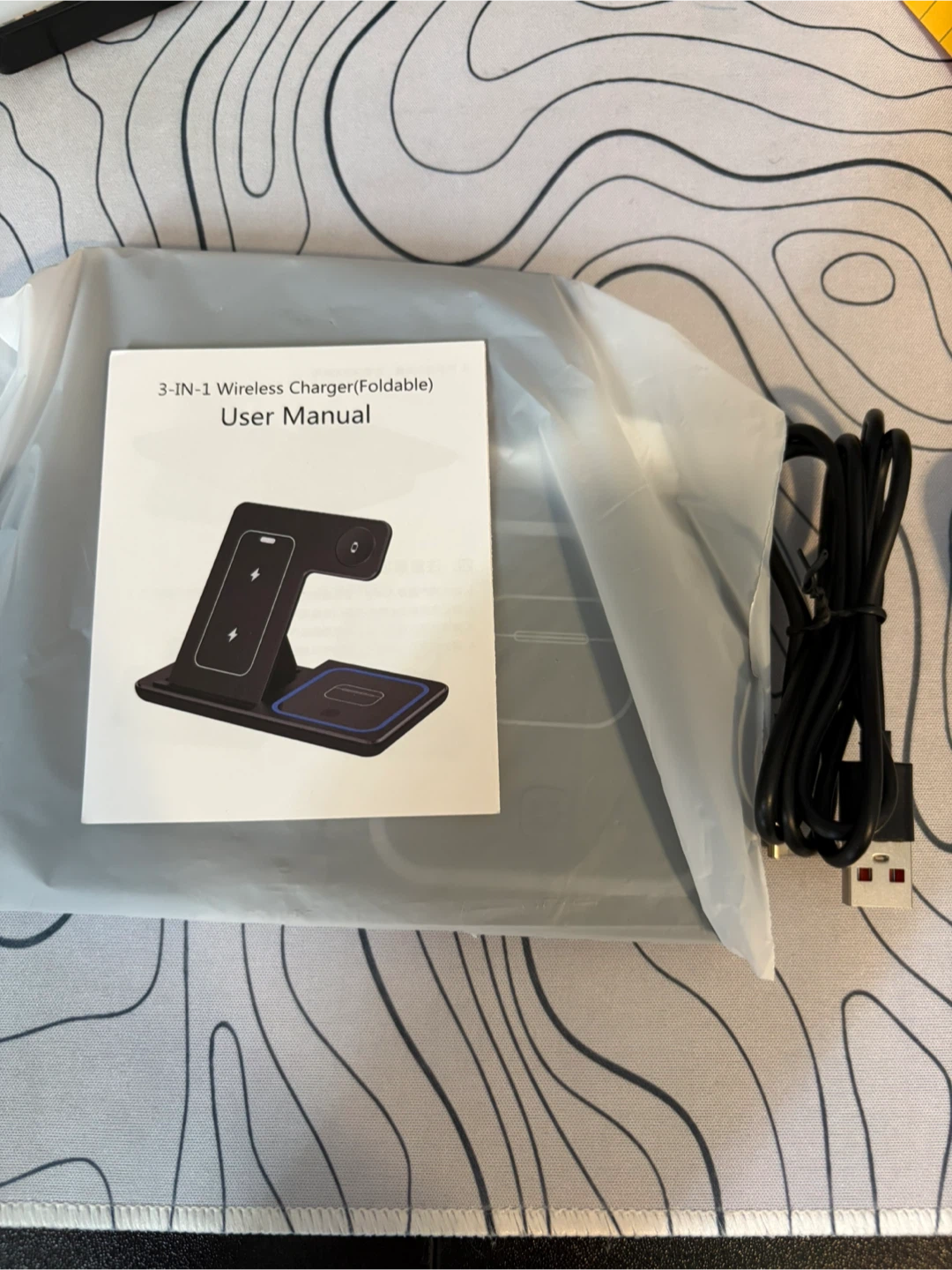 3-in-1 Foldable Wireless Charger - photo 4