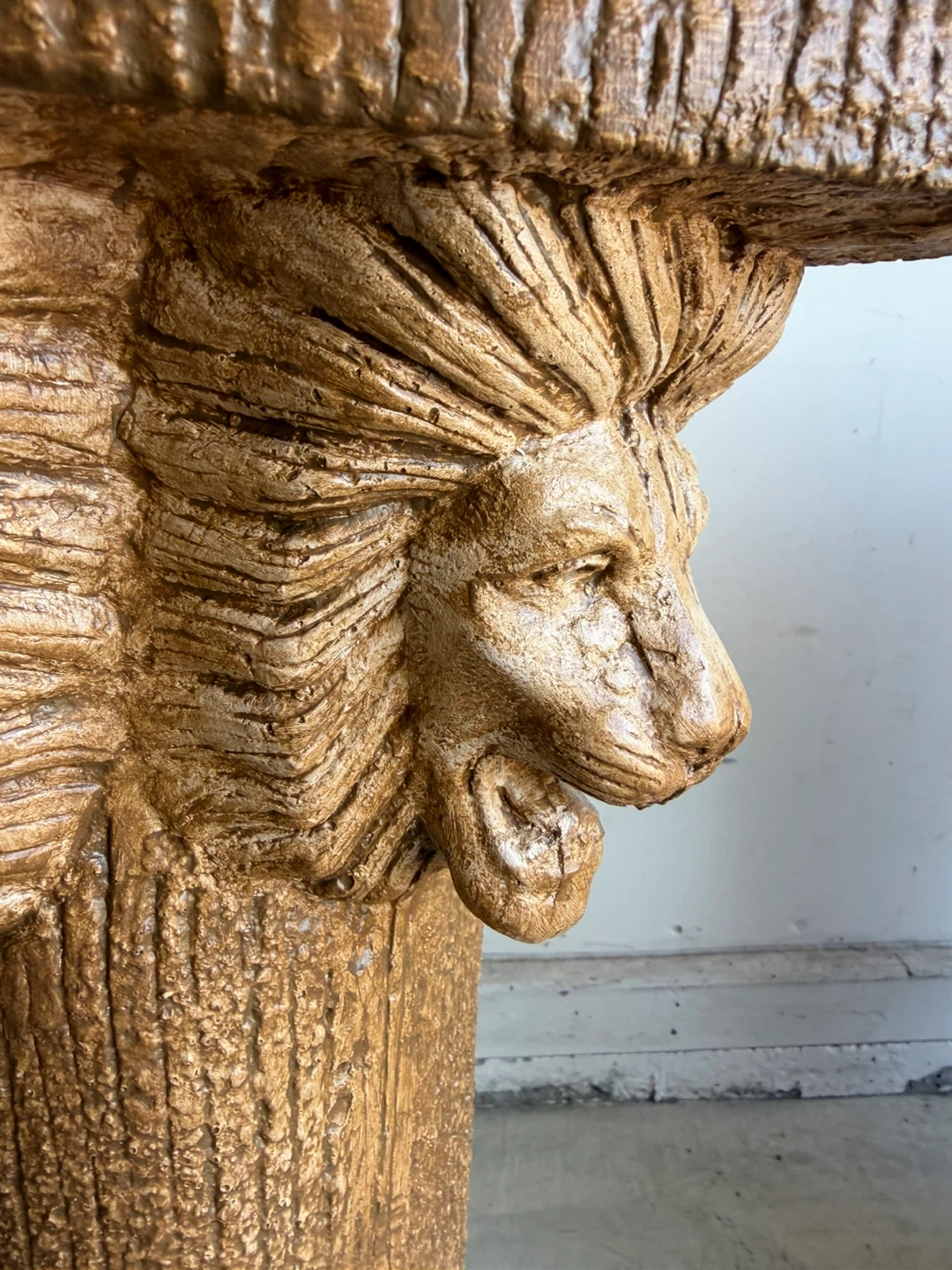 Pedestal Stand - photo 2