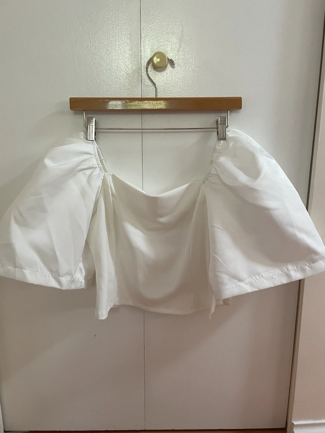 Amy Enjoy Life White Puff Sleeve Top - Size M