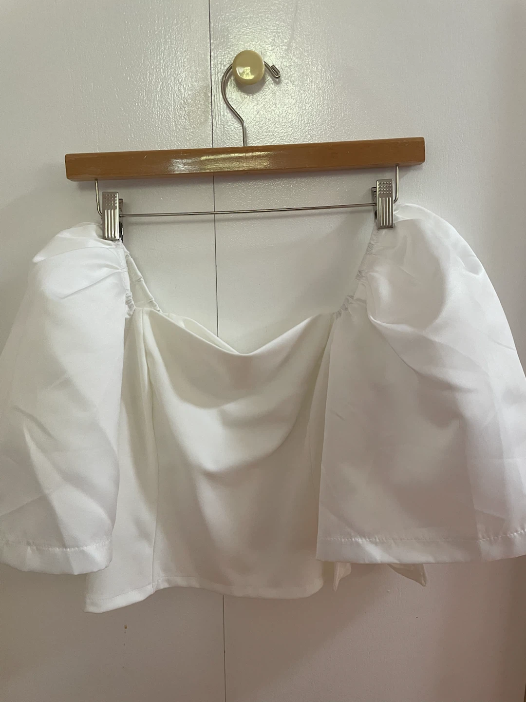 Amy Enjoy Life White Puff Sleeve Top - Size M - photo 3