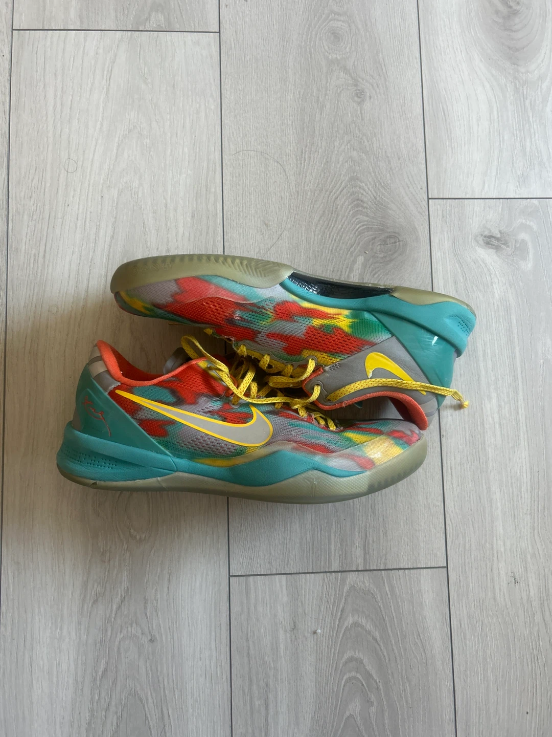 Kobe 8 Venice Beach - Size 9
