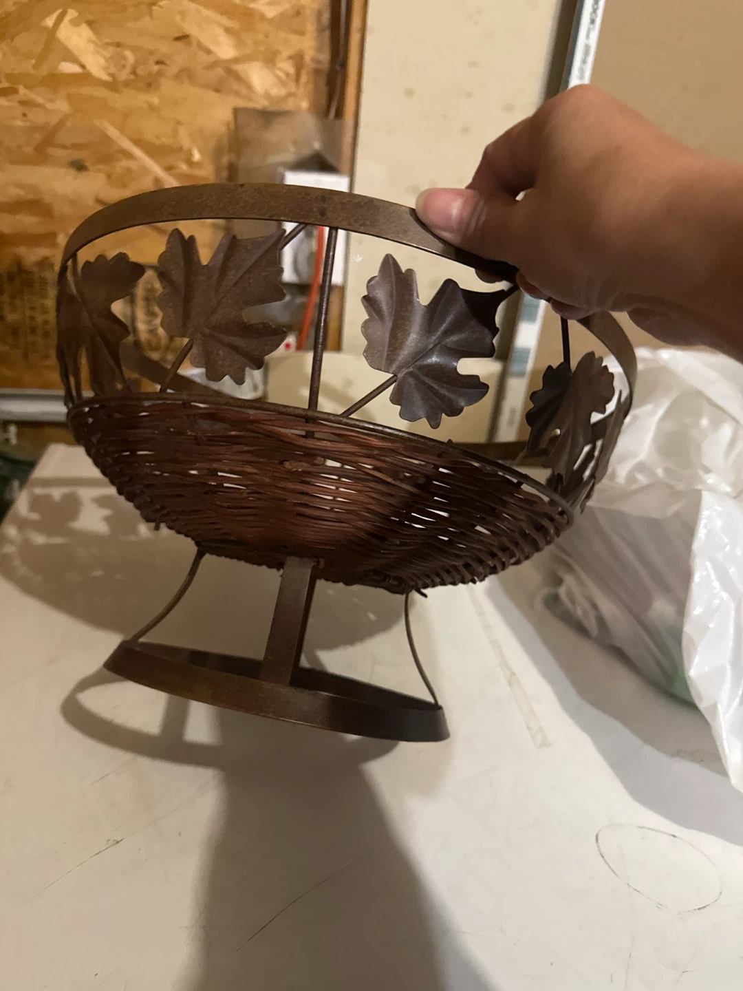 Decorative Metal Leaf Fruit Basket - photo 3