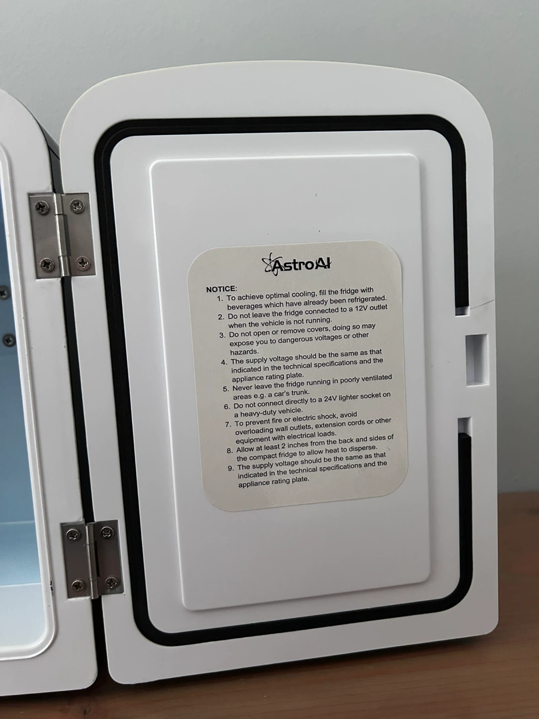Astro AI mini fridge - photo 4