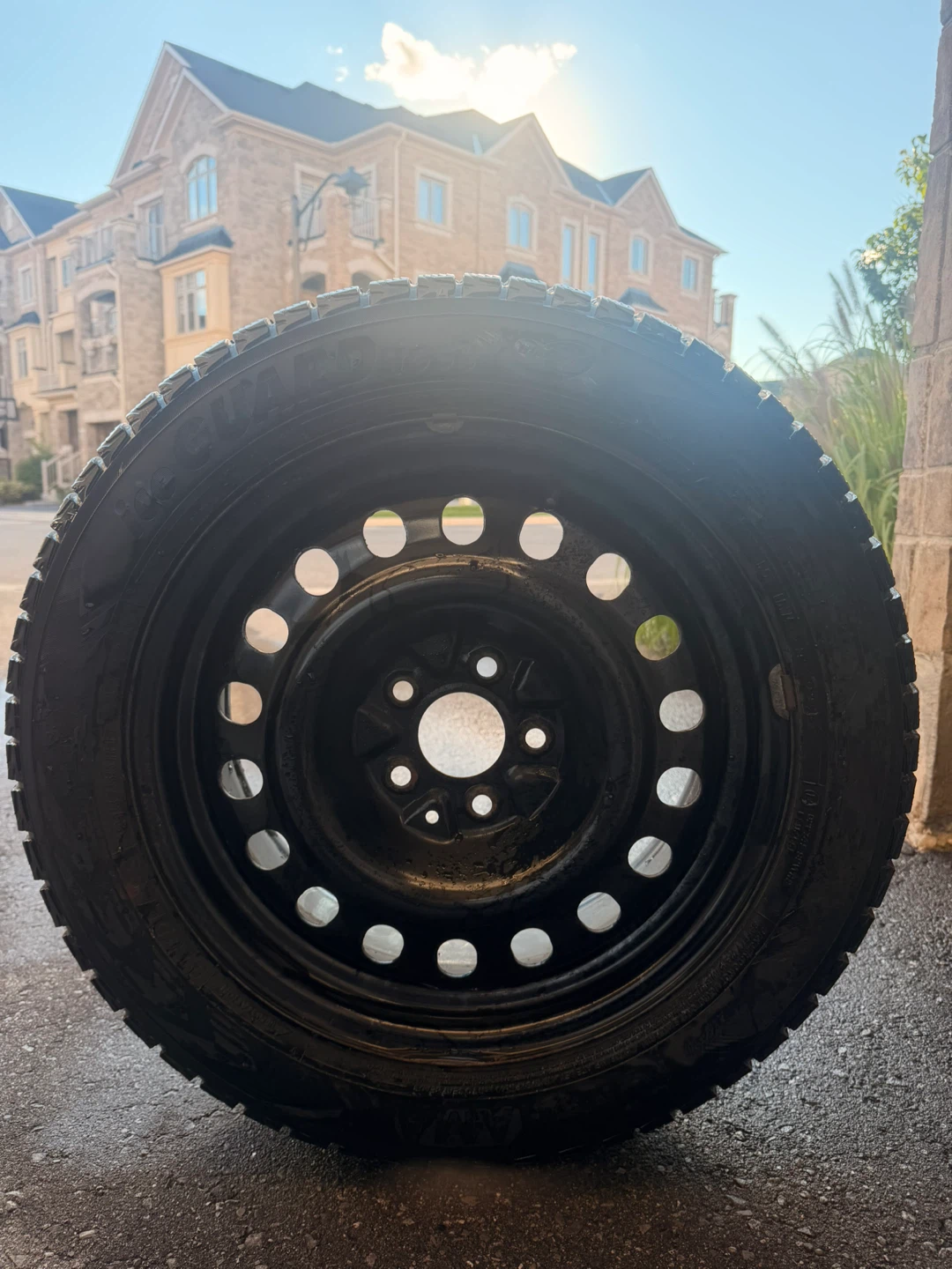 215/55R17 94H Winter Tire on Steel Rim