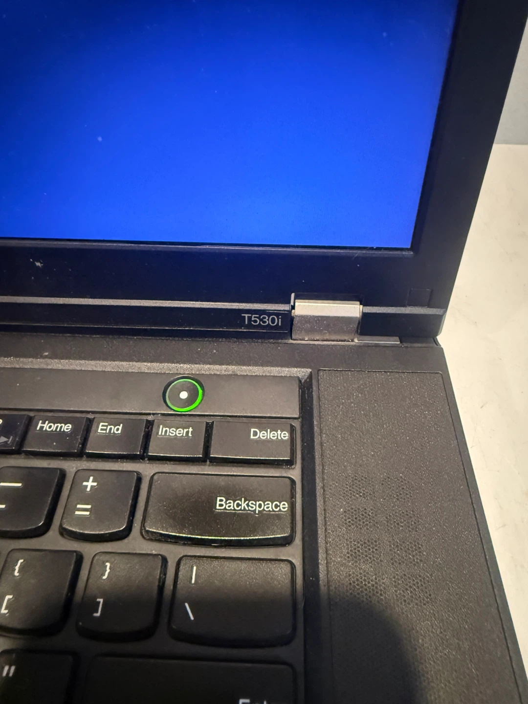 Lenovo ThinkPad T530i Laptop - photo 2