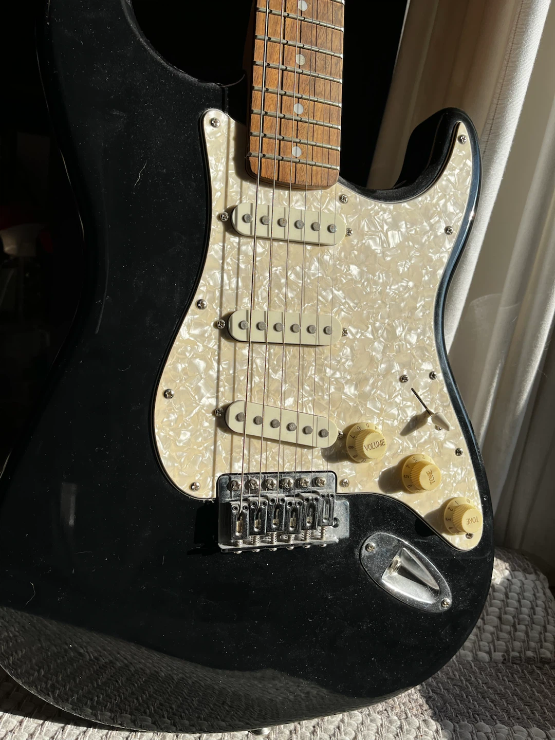Squier Strat Electric Guitar - photo 3