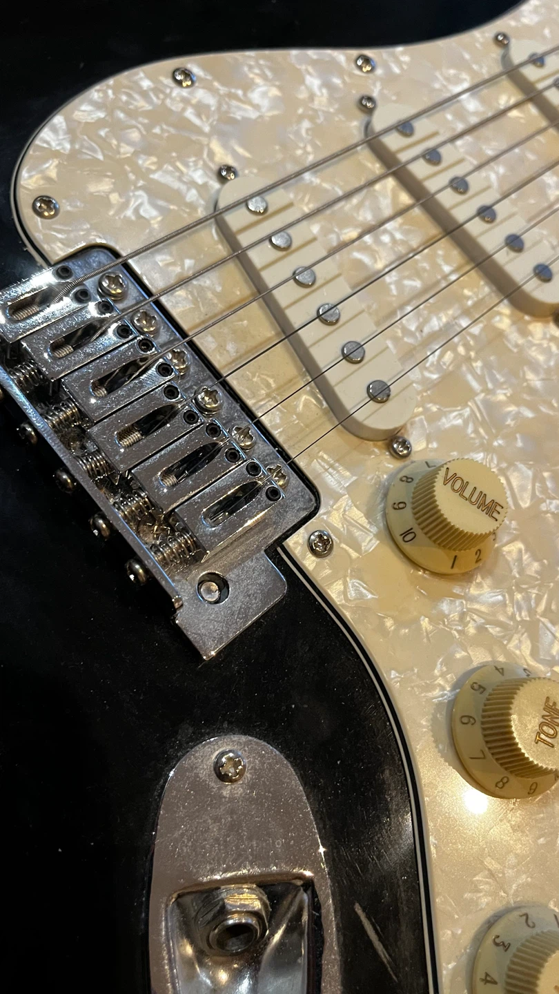 Squier Strat Electric Guitar - photo 5