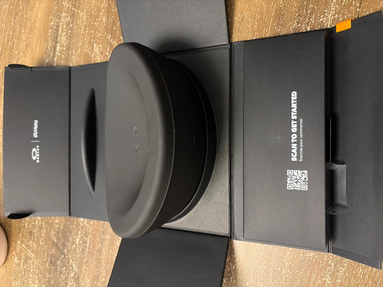 Oakley Meta Vanguard AI Glasses - photo 2