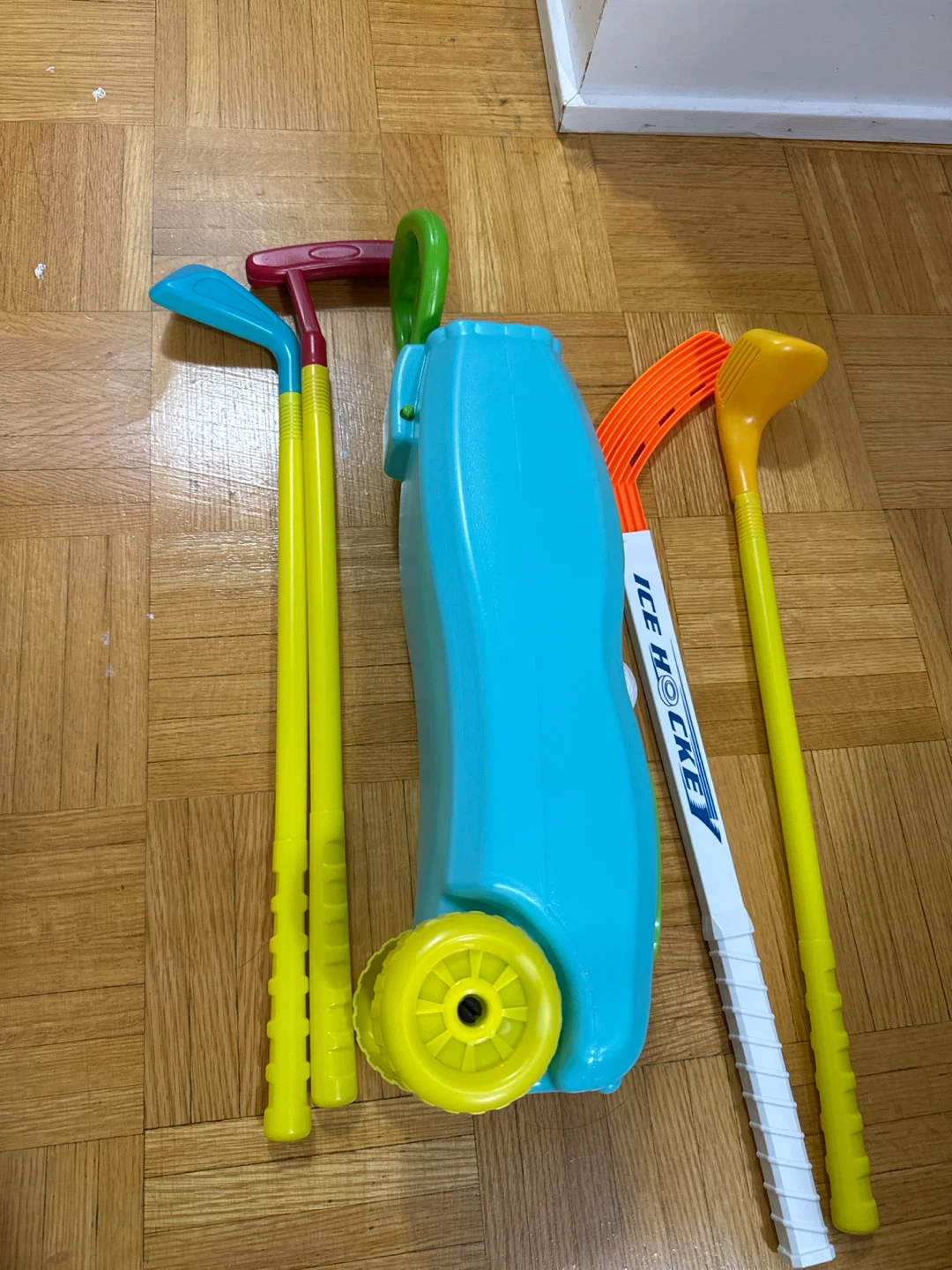 Kids Toy Golf Set with Caddy and Balls - photo 5