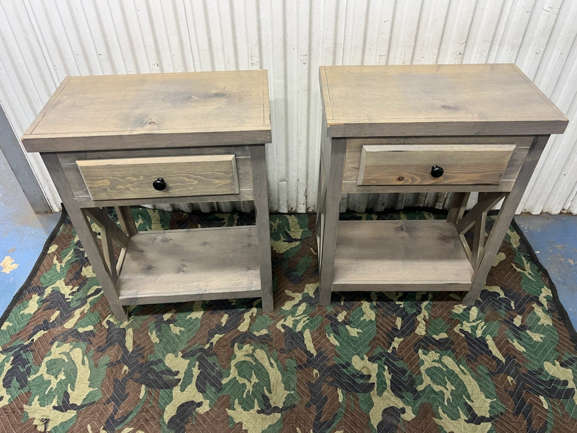 Set of 2 HOME GOODS Farmhouse Wood Nightstands/END TABLES - photo 2