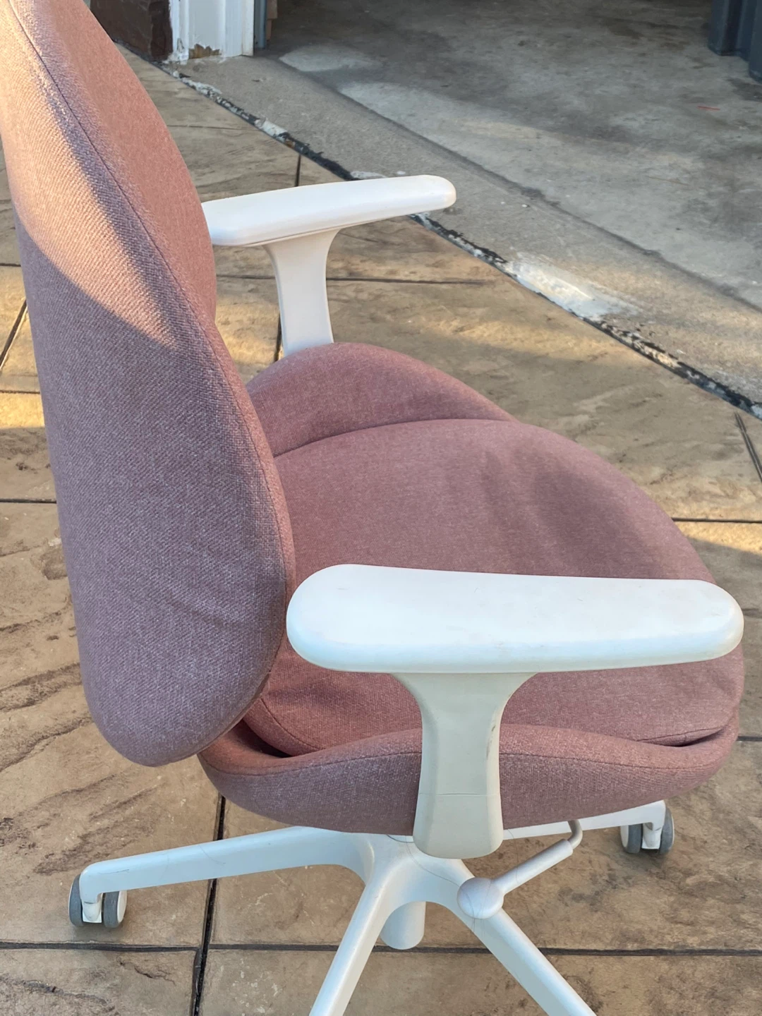Ergonomic Office Chair - Pink Fabric