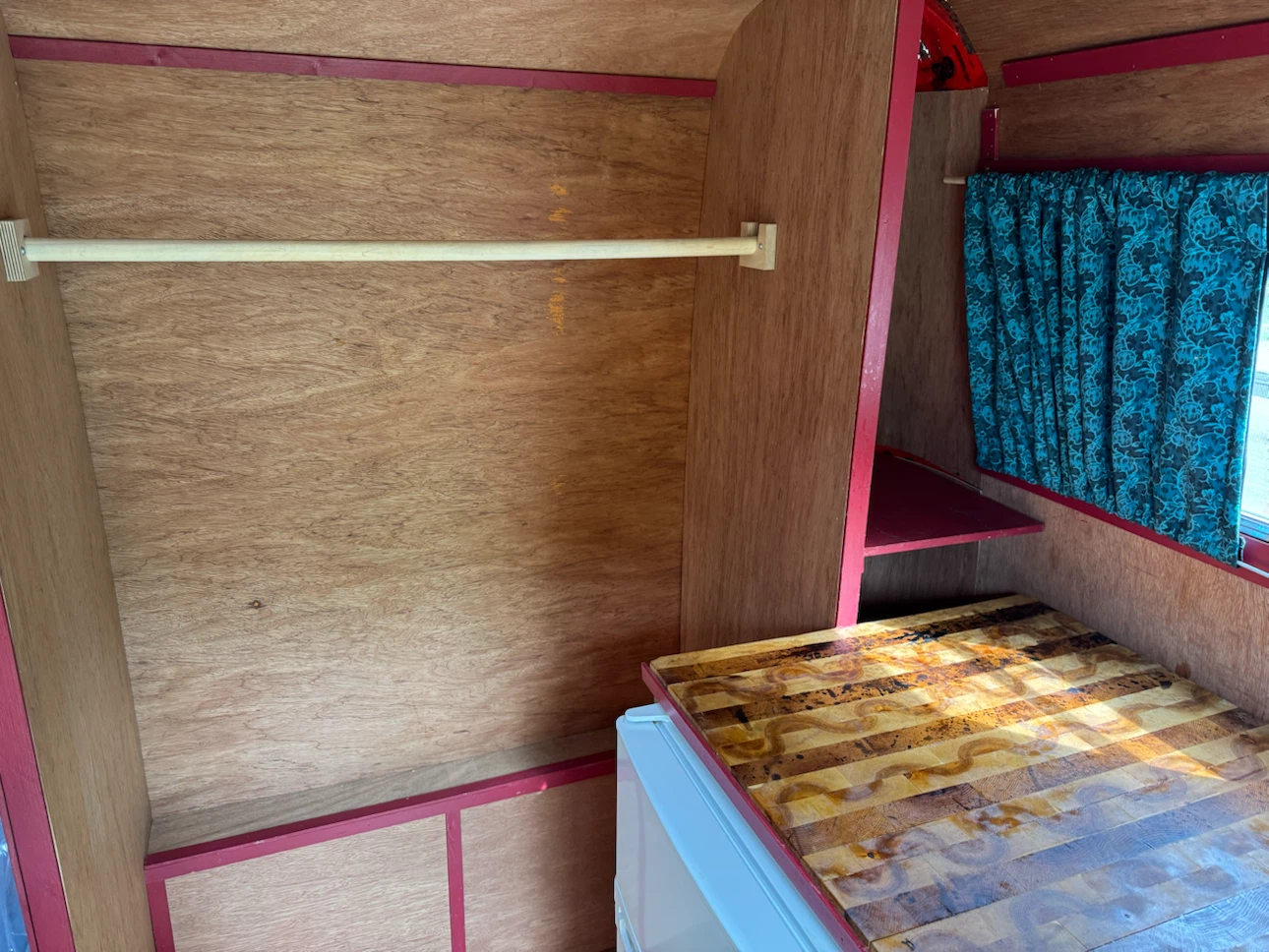 1977 13’ Triple E fiberglass trailer - photo 4