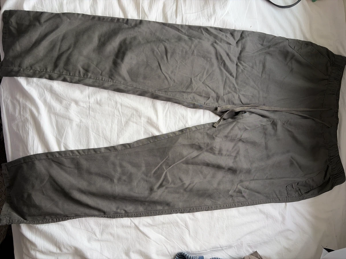 Women’s Joe Fresh Cargo Pants - washed olive green - photo 2