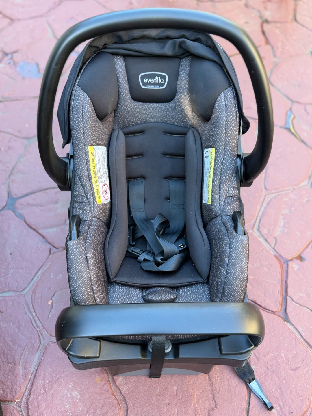 EVENFLO STROLLER AND INFANT REAR CAR SEAT WITH THE BASE - photo 3