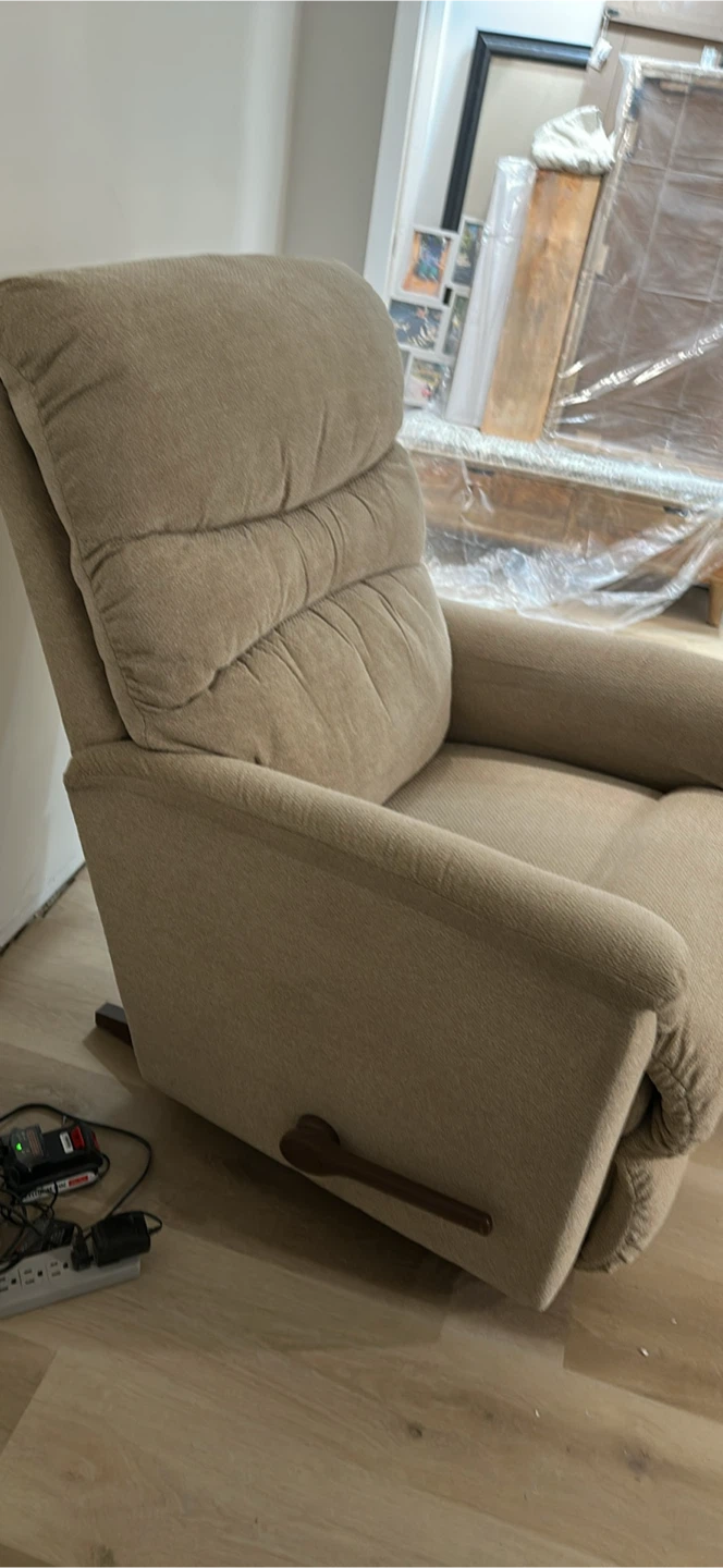 Tan Recliner Chair - photo 2