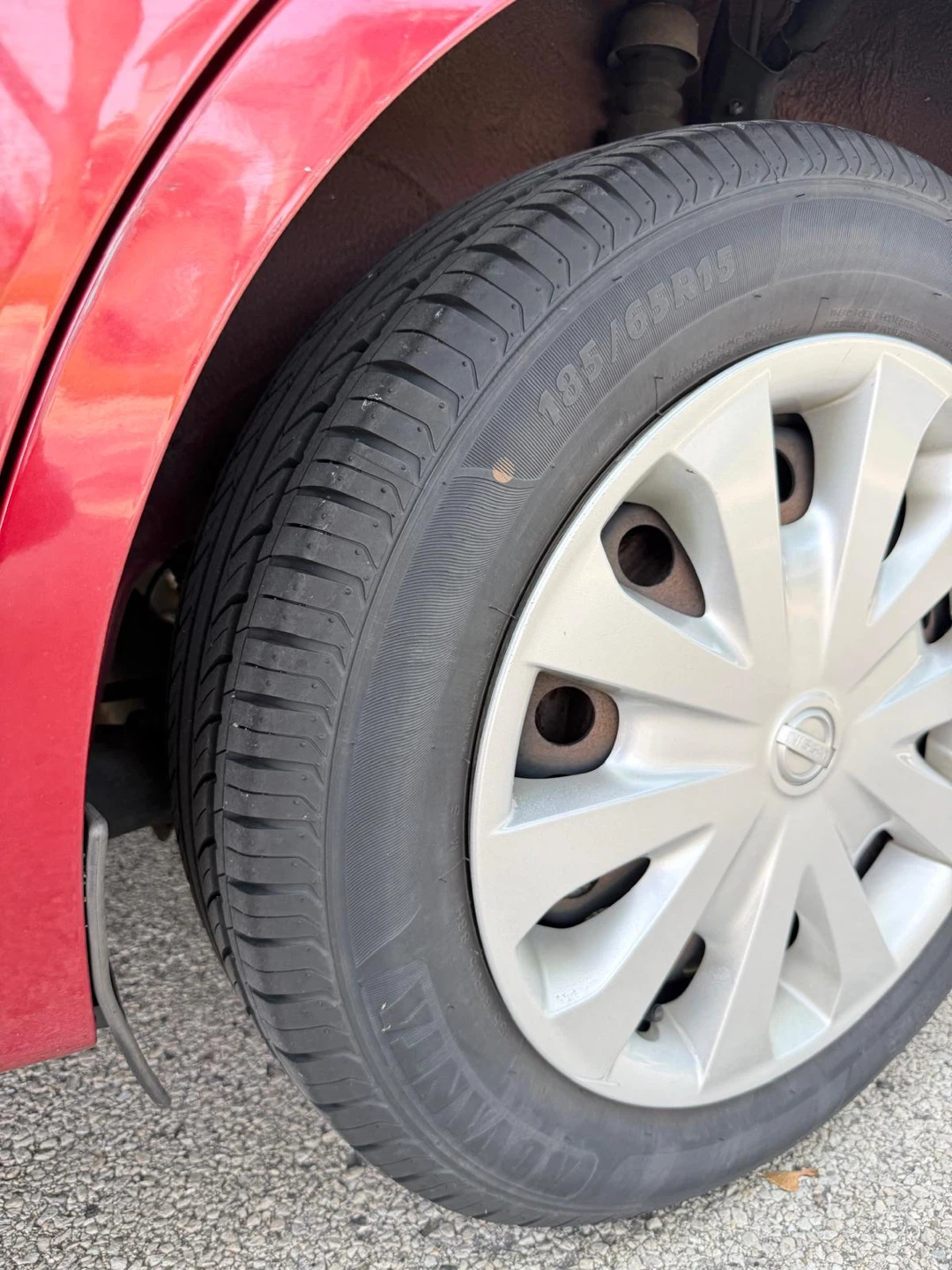 Red Nissan Versa note 2015 - photo 2
