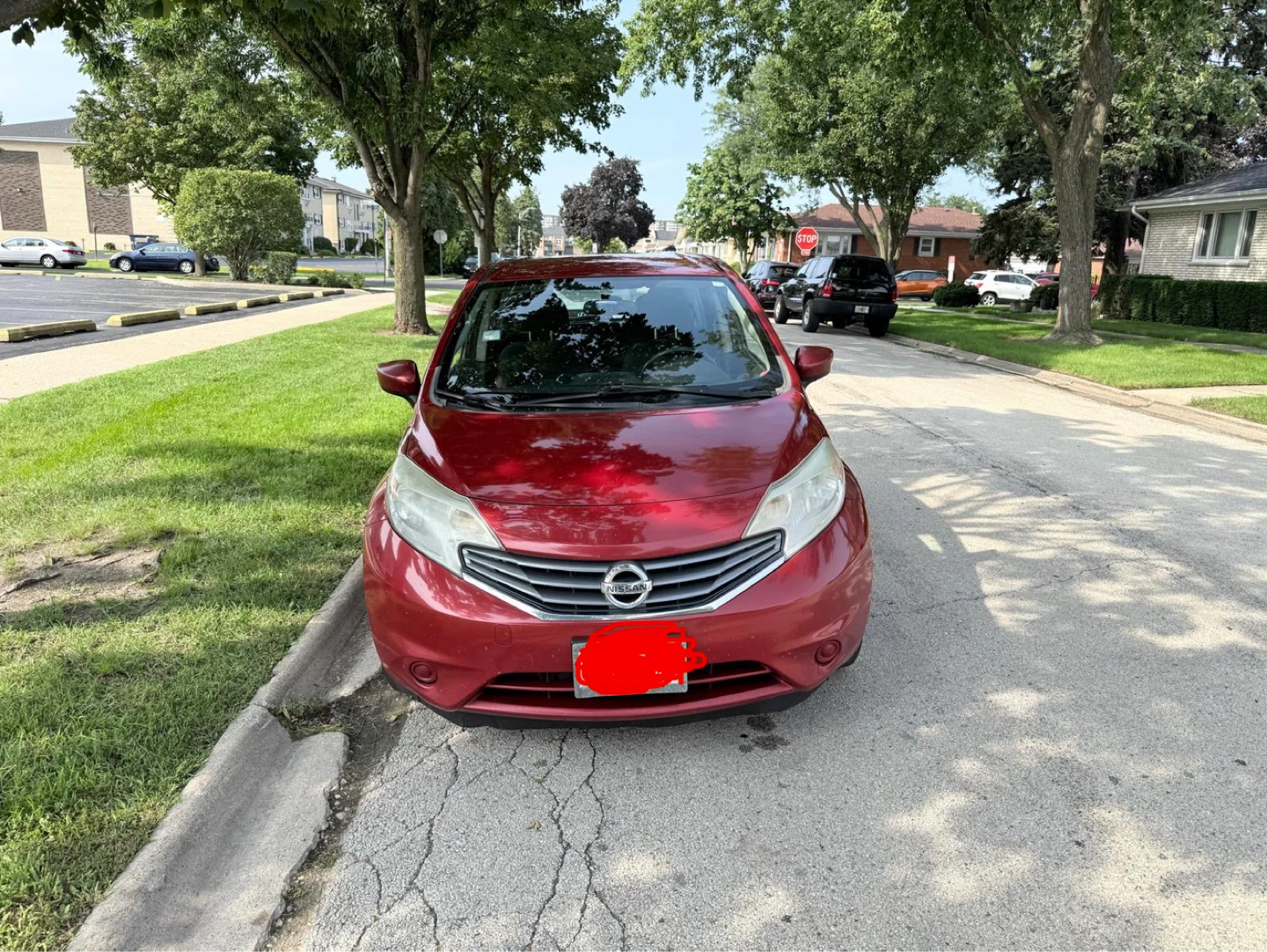 Red Nissan Versa note 2015 - photo 4