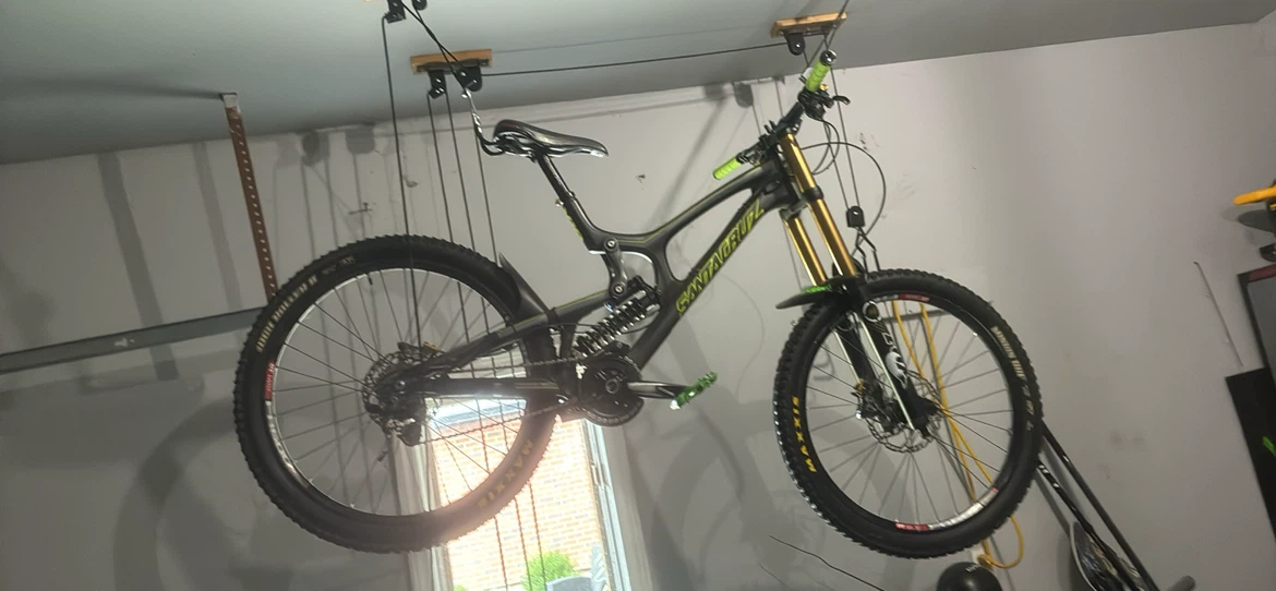 Santa Cruz V10 Downhill Mountain Bike - photo 2