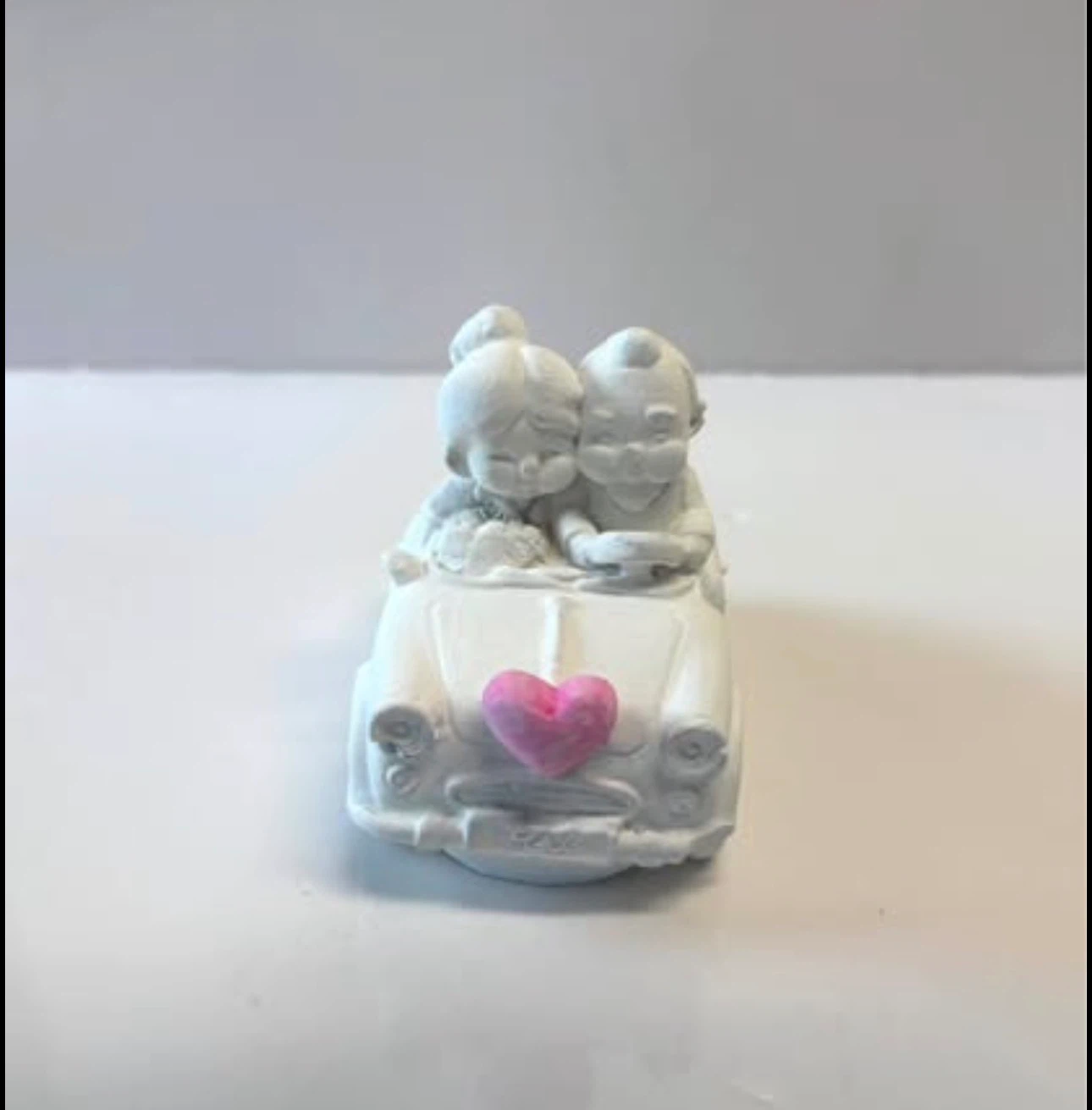 Favor, adorable couple sitting side-by-side, custom color